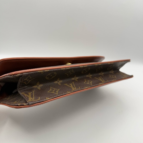 Louis Vuitton ‘Dame Pochette’ Monogram GM Brown - Picture 12 of 13